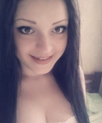 Милая девушка с шаловливыми глазками ждет встречи с состоятельным джентльменом. Откровенные игры и райское наслаждение гарантированы. 13770, 23 года